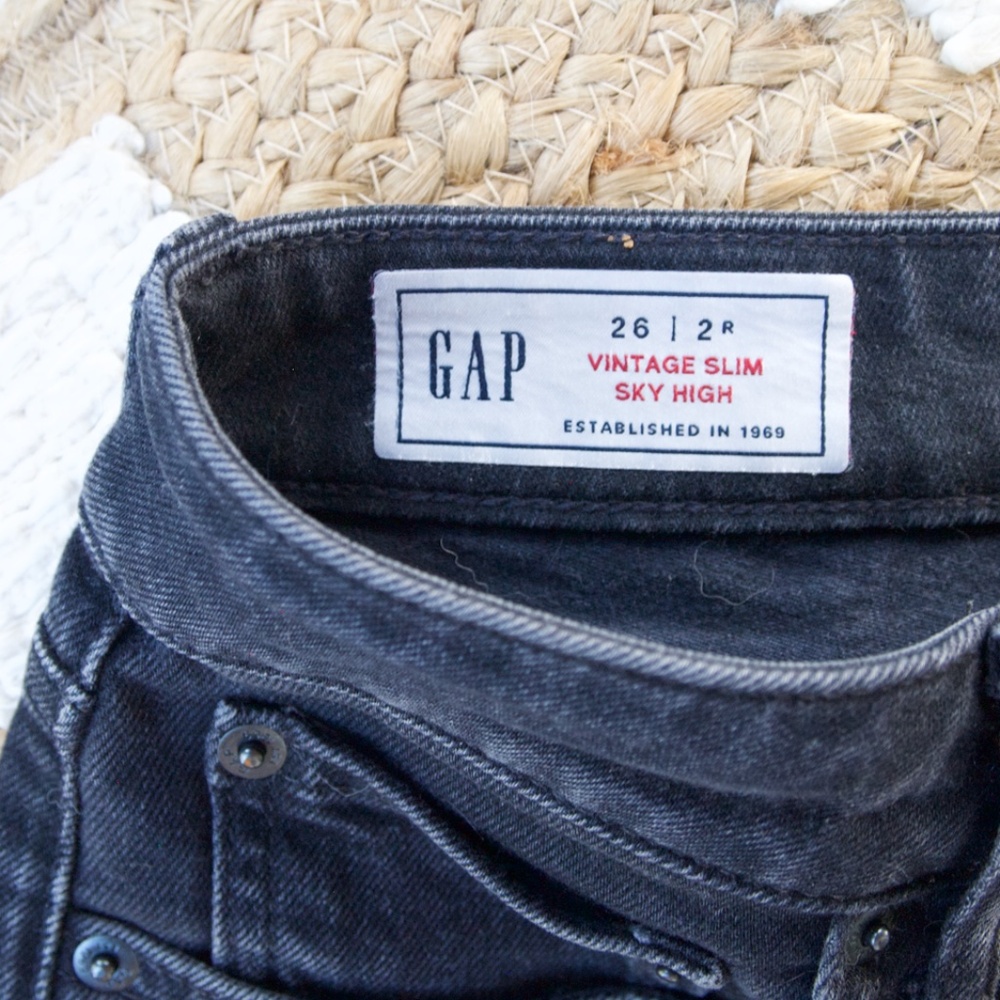 GAP slim sky high jean
